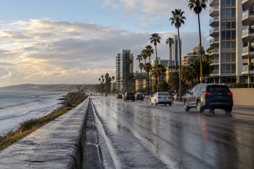 Coastal highway heading north with ocean views on one side